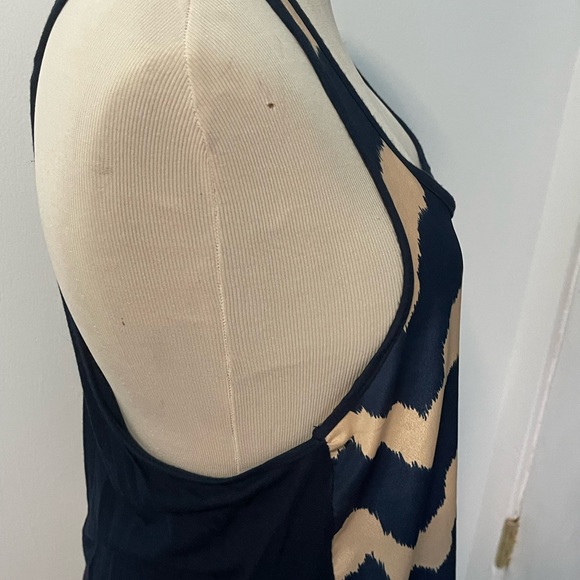 Cute tank top - Picture 4 of 4